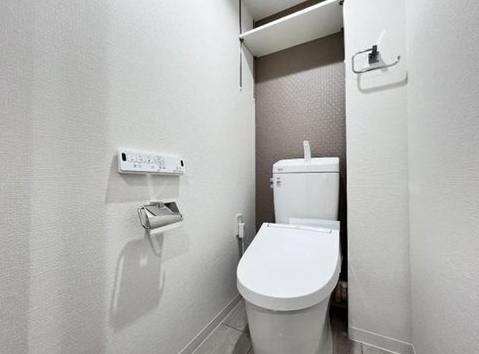 八王子市久保山町の中古マンションのトイレの写真