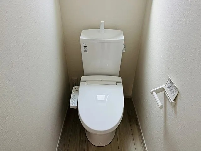 八王子市椚田町の新築戸建て1号棟のトイレの写真