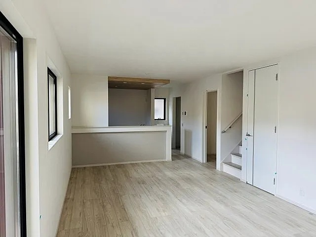 八王子市椚田町の新築戸建て2号棟のリビングの写真