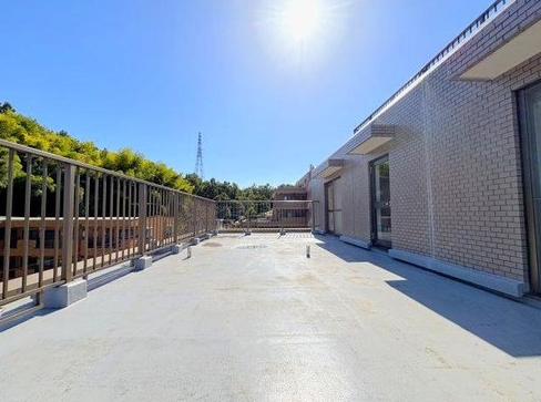 八王子市松木の中古マンションのバルコニーの写真