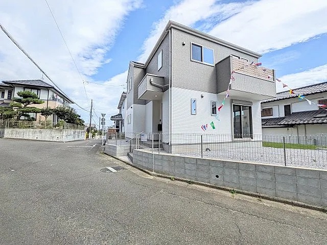 八王子市めじろ台1丁目の新築戸建ての外観2枚目の写真