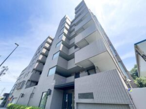 八王子市南大沢1丁目の中古マンションの外観の写真