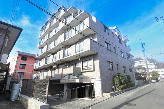 八王子市南大沢2丁目の中古マンションの外観の写真