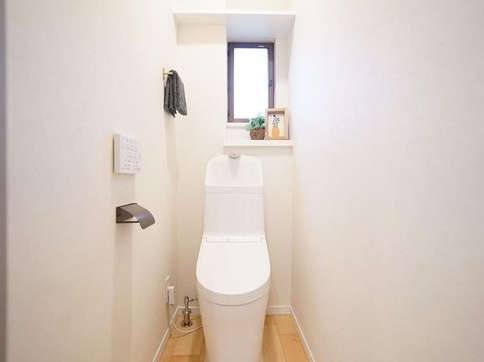 八王子市南大沢4丁目の中古戸建てのトイレ1Fの写真