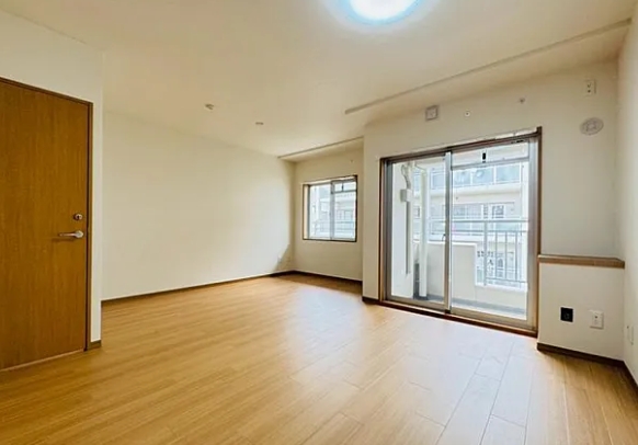 八王子市南大沢5丁目の中古マンションの洋室1の写真
