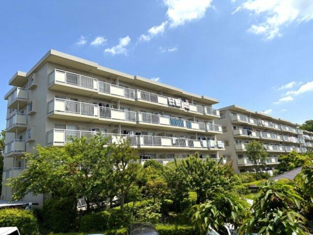 八王子市南大沢3丁目の中古マンション5階の外観の写真
