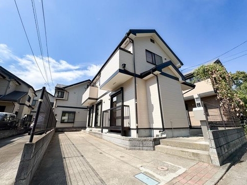 八王子市美山町の中古戸建ての外観の写真