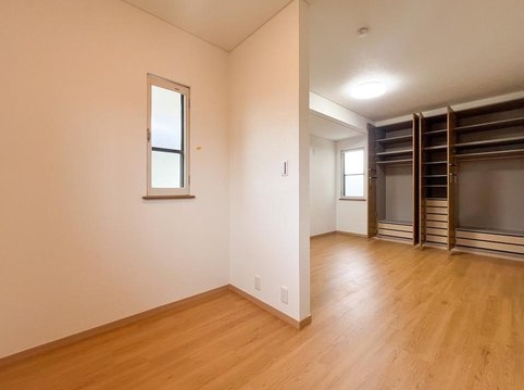 八王子市元八王子町2丁目の中古戸建ての洋室2の写真
