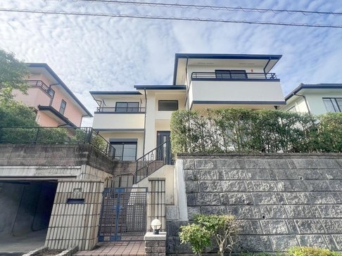 八王子市元八王子町2丁目の中古戸建ての外観の写真