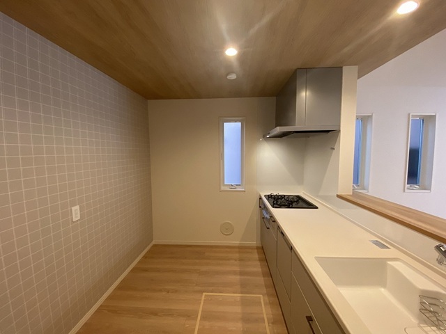八王子市長沼町の新築戸建て2号棟のキッチンの写真
