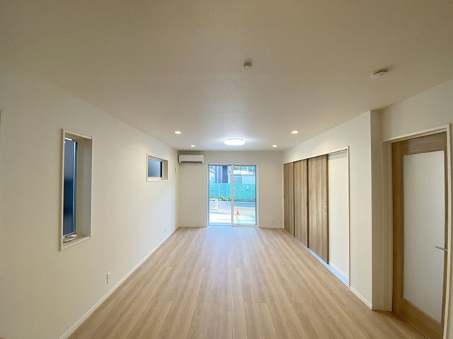 八王子市長沼町の新築戸建て2号棟のリビングの写真