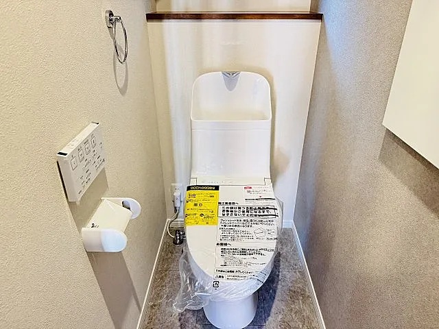 八王子市長沼町の新築戸建てのトイレの写真