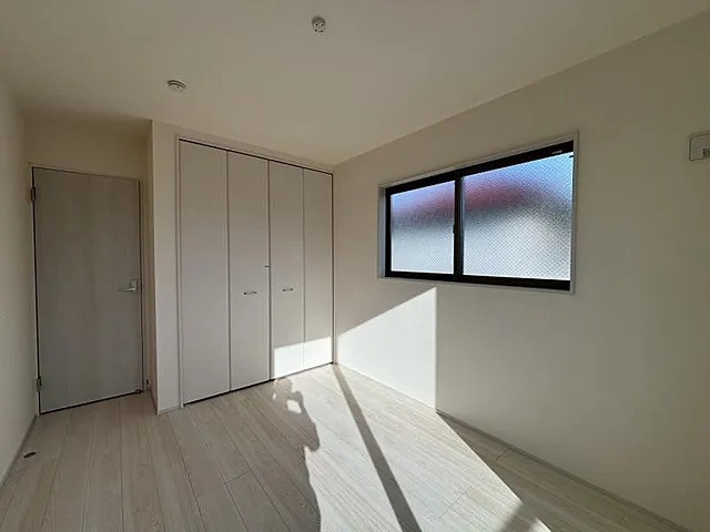 八王子市中野山王2丁目の新築戸建て2号棟の洋室2の写真