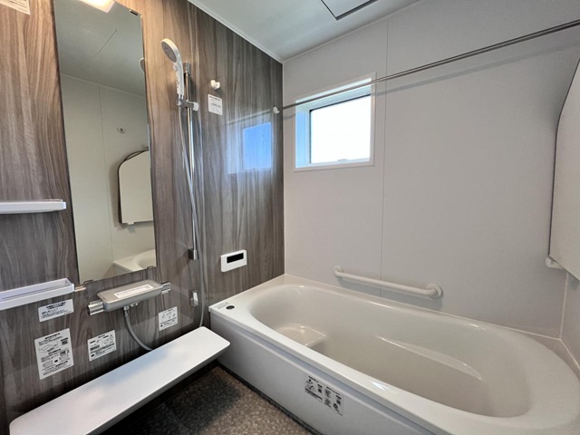 八王子市楢原町の新築戸建て5号棟のバスルームの写真