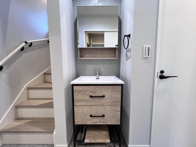 八王子市楢原町の新築戸建て5号棟の洗面化粧台2の写真