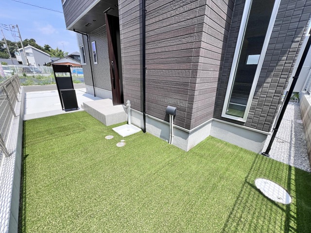 八王子市楢原町の新築戸建て5号棟の庭の写真