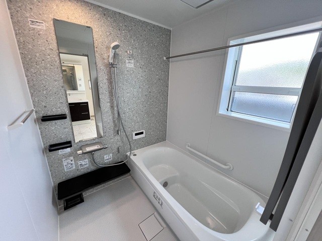 八王子市楢原町の新築戸建て6号棟のバスルームの写真