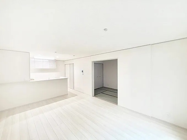 八王子市大谷町の新築戸建て9号棟のダイニングの写真