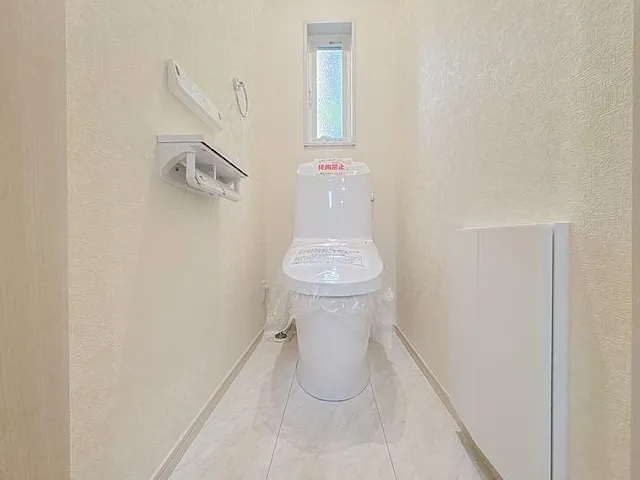 八王子市大谷町の新築戸建て9号棟のトイレの写真