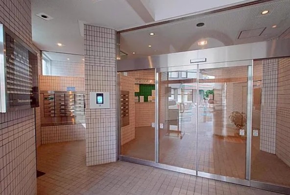 八王子市散田町3丁目の中古マンションの外観共有部分の写真