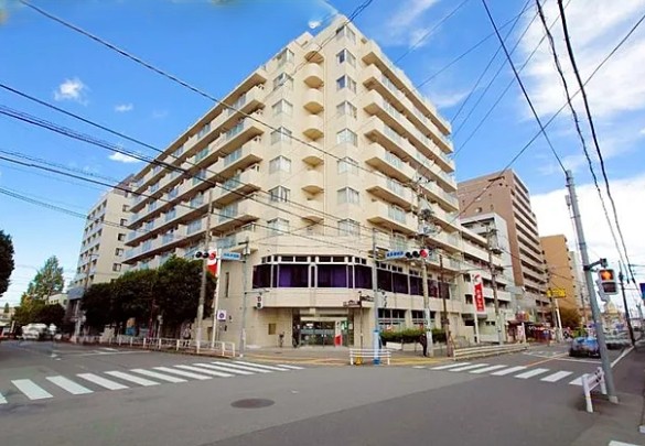 八王子市散田町3丁目の中古マンションの外観の写真