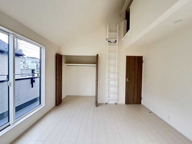 八王子市散田町4丁目の新築戸建て2号棟の洋室1の写真