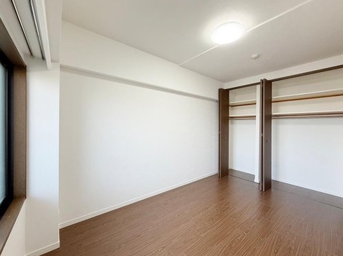 八王子市散田町5丁目の中古マンションの洋室1の写真