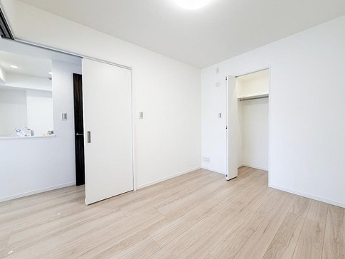 八王子市散田町5丁目の中古マンションの洋室3の写真