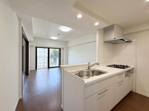 八王子市散田町5丁目の中古マンションのキッチンの写真