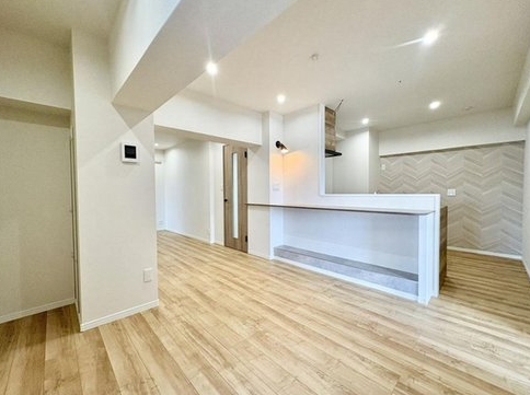 八王子市千人町3丁目の中古マンションのダイニングの写真