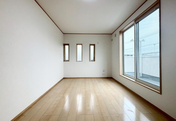 八王子市下柚木の中古戸建ての洋室1の写真