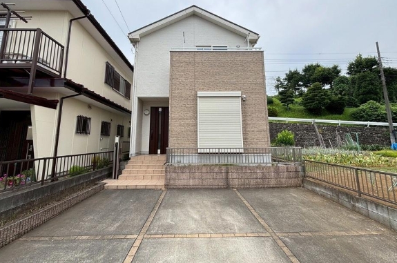 八王子市下柚木の中古戸建ての外観の写真