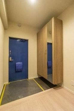 八王子市下柚木3丁目の中古マンションの玄関の写真