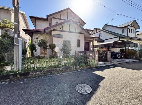 八王子市城山手2丁目の中古戸建ての外観の写真