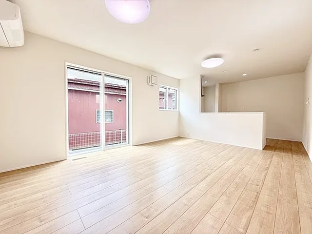 八王子市諏訪町の新築戸建てのダイニングの写真