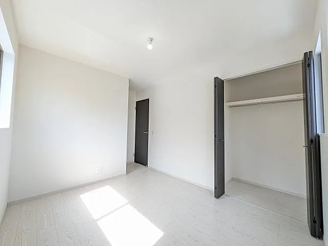 八王子市館町の新築戸建て2号棟の収納の写真