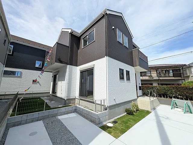 八王子市館町の新築戸建て2号棟の外観2枚目の写真