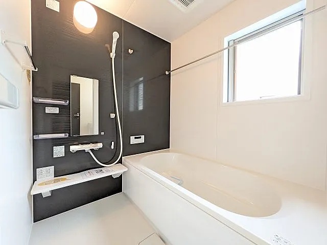 八王子市館町の新築戸建て3号棟のバスルームの写真