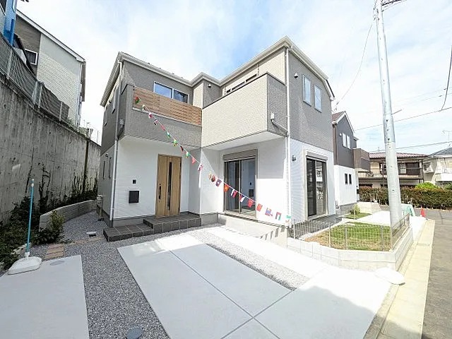 八王子市館町の新築戸建て3号棟の外観1枚目の写真