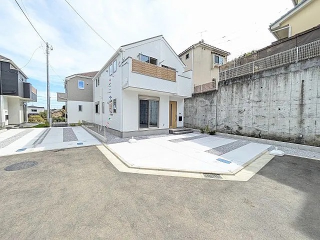 八王子市館町の新築戸建て4号棟の外観1枚目の写真