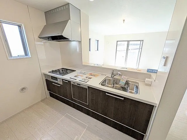 八王子市館町の新築戸建て5号棟のキッチンの写真