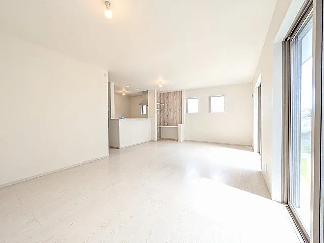 八王子市館町の新築戸建て5号棟のリビングの写真