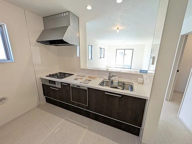 八王子市館町の新築戸建て6号棟のキッチンの写真