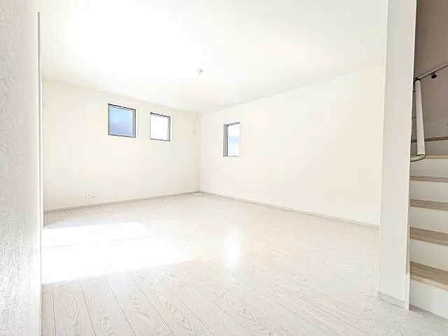 八王子市館町の新築戸建て7号棟のリビングの写真