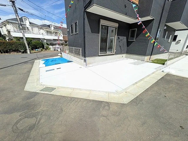 八王子市館町の新築戸建て7号棟の駐車場の写真