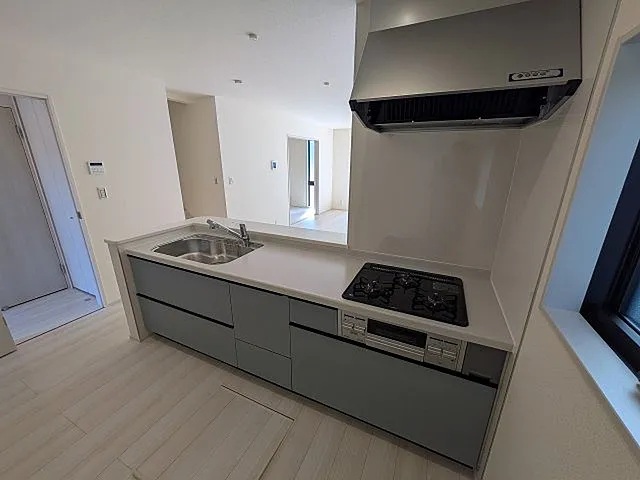 八王子市寺田町の新築戸建て2号棟のキッチンの写真