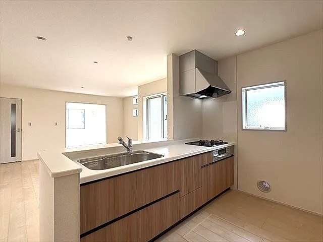 八王子市寺田町の新築戸建て4号棟のキッチンの写真