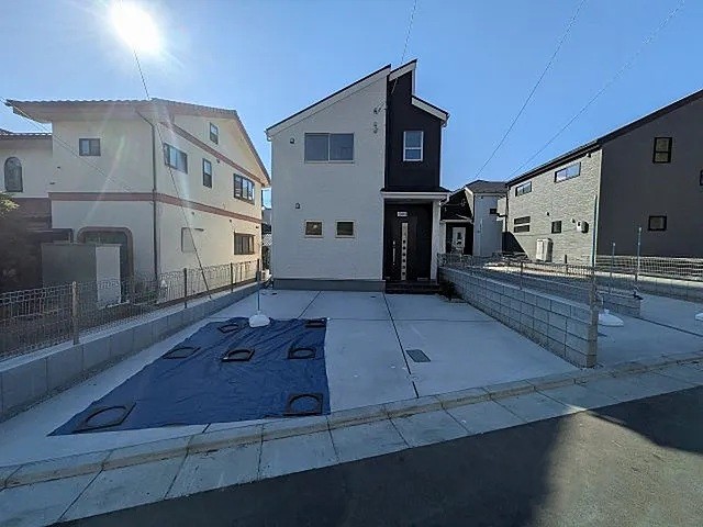 八王子市寺田町の新築戸建て6号棟の駐車場の写真