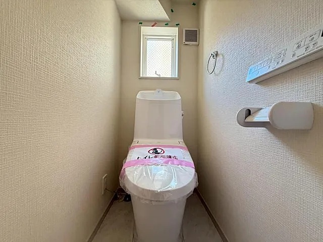 八王子市宇津木町の新築戸建て1号棟のトイレの写真