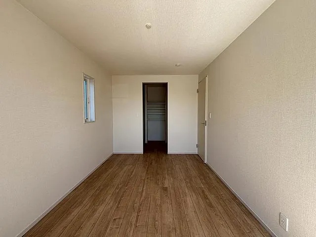 八王子市宇津木町の新築戸建て2号棟の収納の写真